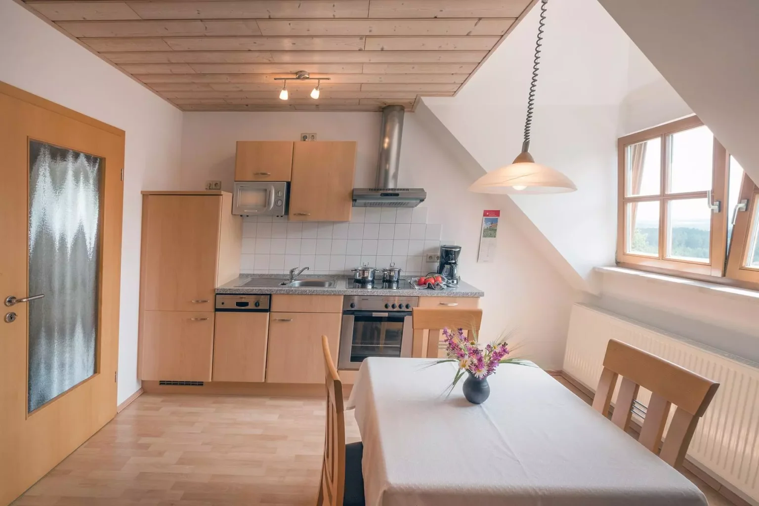 Ferienwohnung 5 - Küche Essbereich